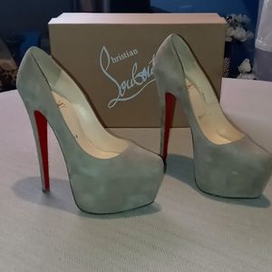 Christian Louiboutin Daffodile